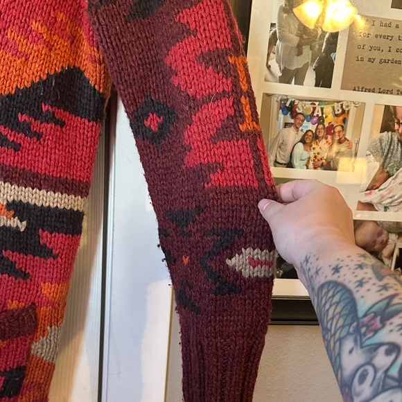 Eddie Bauer Hand Knit Wool Red and Brown Patterned Cardigan - Picture 5 of 12